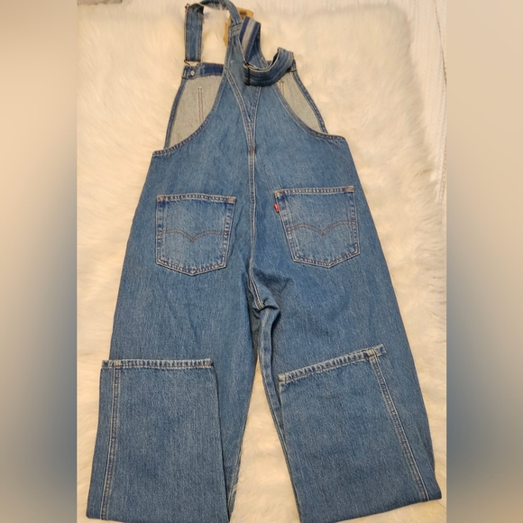 BNWT Levi's Women's Vintage Overalls XS - Picture 3 of 4